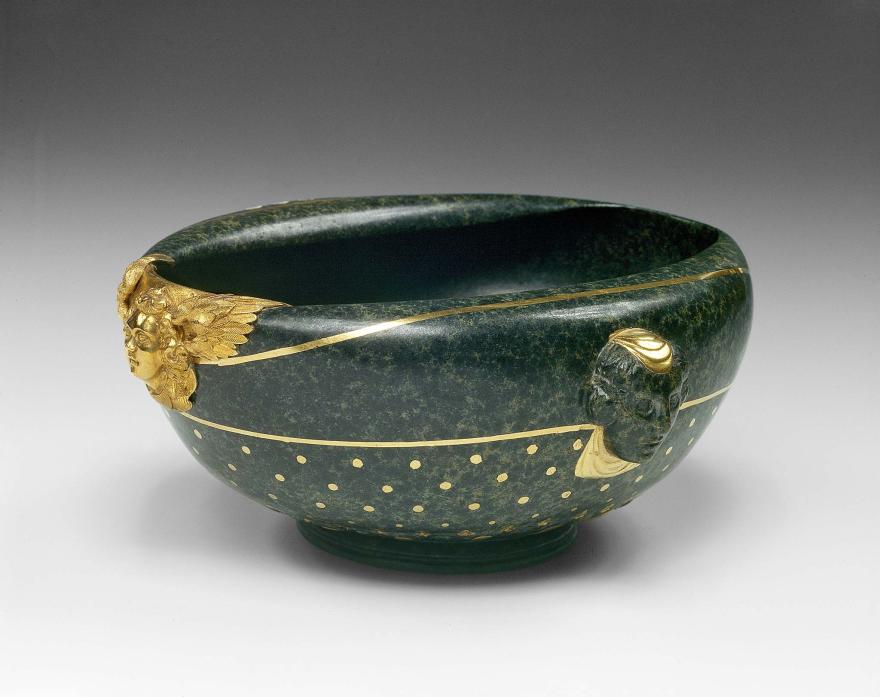 Media Name: o_coupe_basse_ovale.jpg