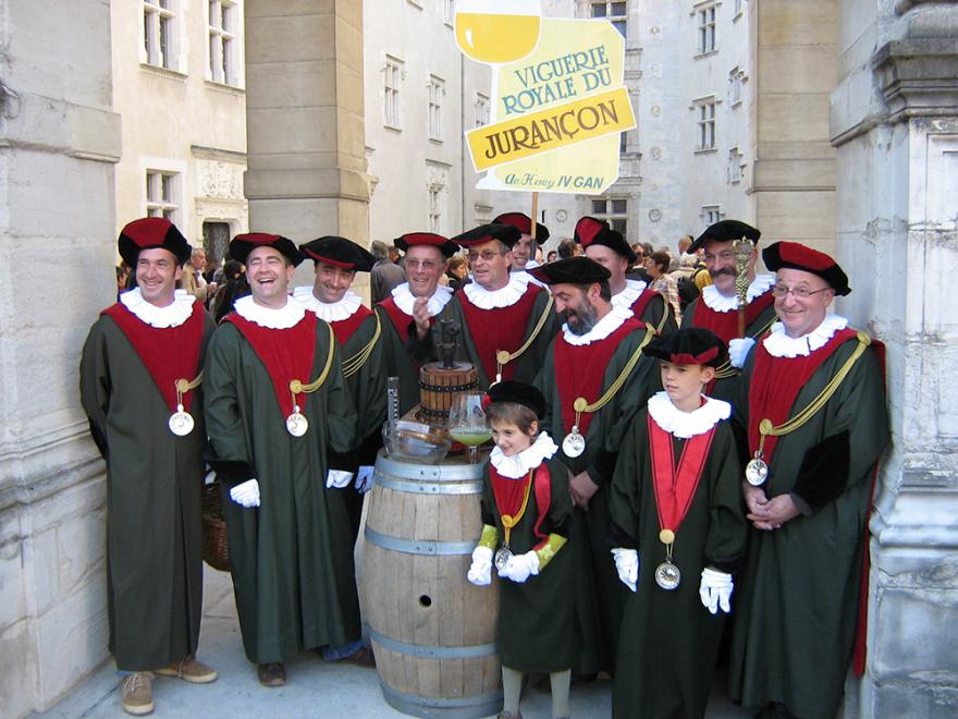 Media Name: vendanges_au_chateau.jpg