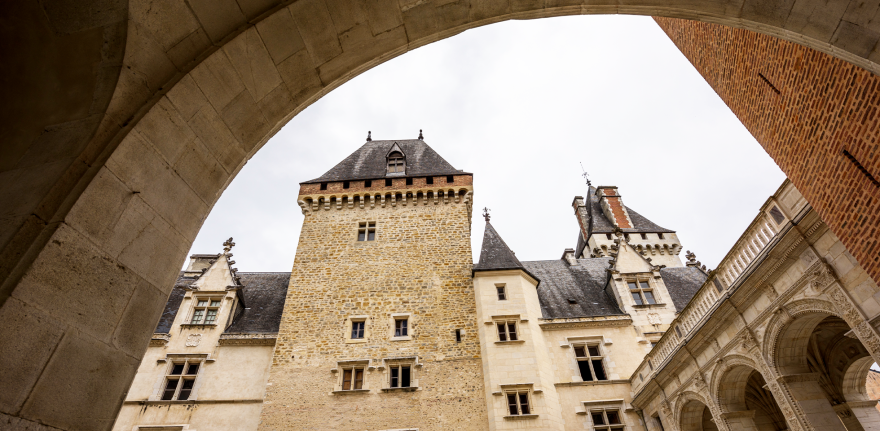 chateau_pau_HenriIV_patrimoine_bibliotheque_ressources_diffusion_scientifiques