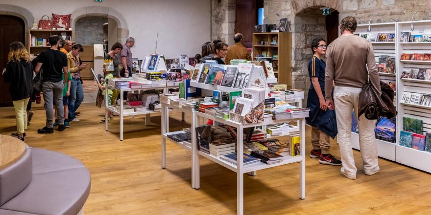Chateau_pau_librairie_boutique_livre_culture_souvenir_carte_musee_rmn_gp