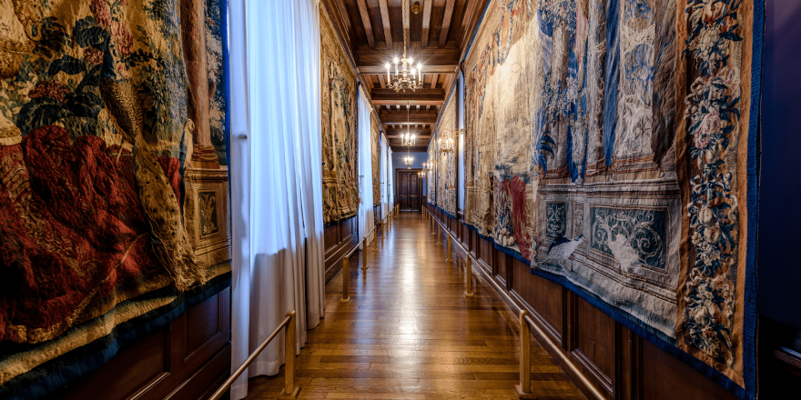 chateau_pau_couloir_royal_HenriIV_tapisserie