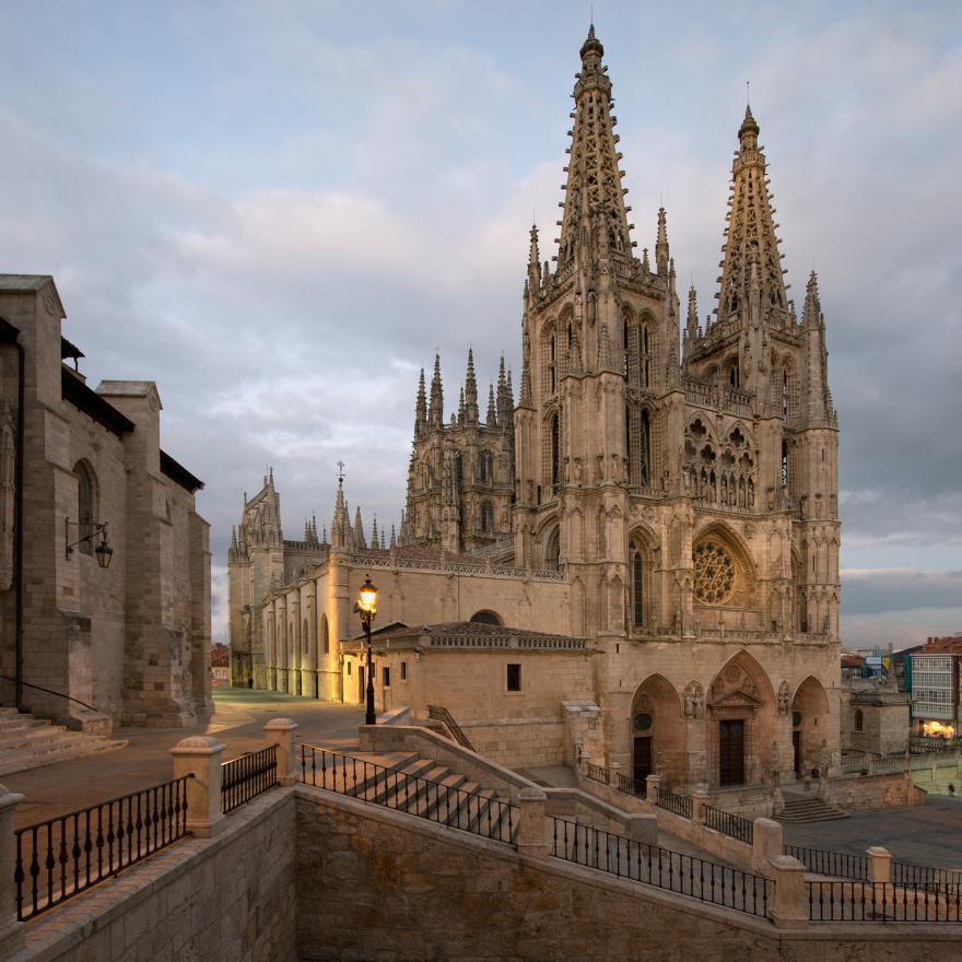 Media Name: o_01_cathedrale_santa_maria_burgos.jpg