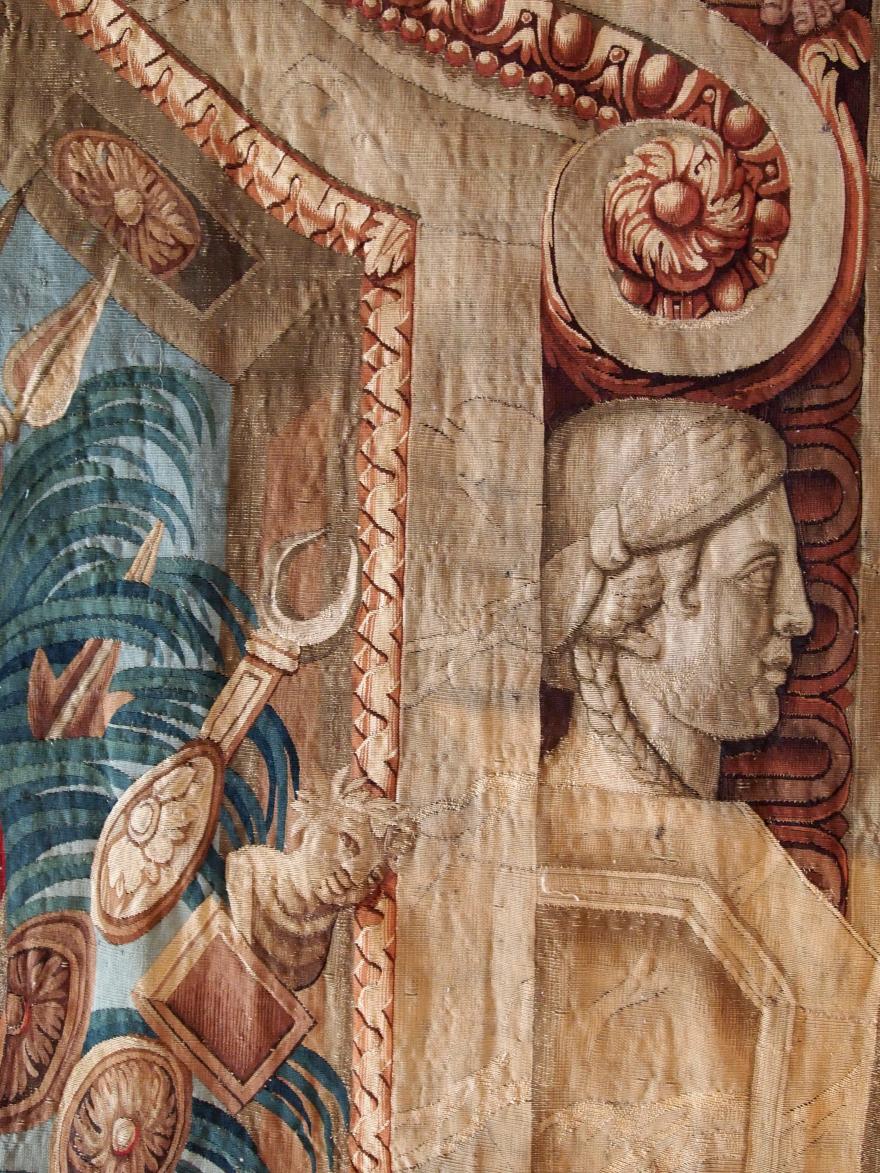 Media Name: o_portiere_de_mars_detail.jpg