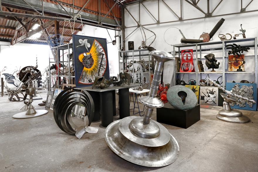 Media Name: viseux_atelier_instable.jpg